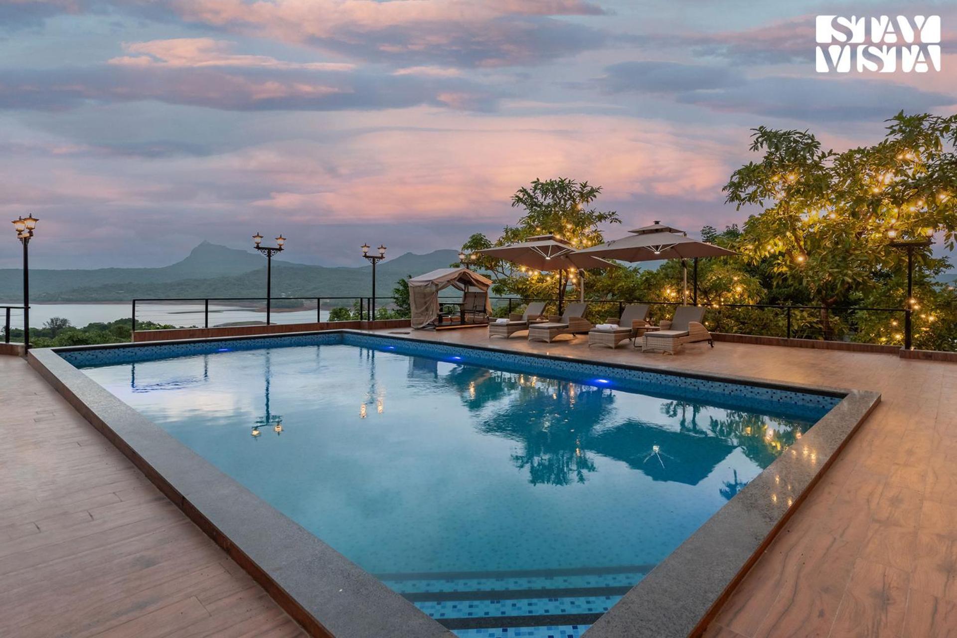 Stayvista At La Nirvana With Pool, Music Speaker & Indoor-Outdoor Game Lonavla Exterior foto