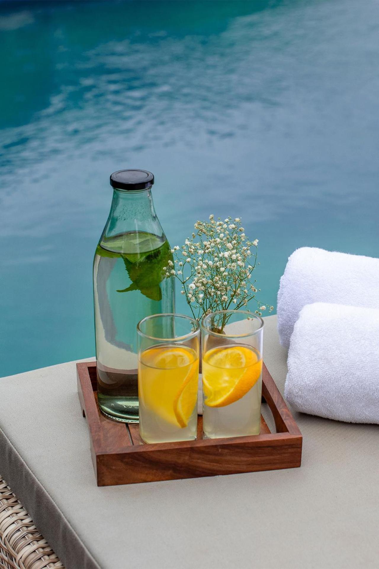 Stayvista At La Nirvana With Pool, Music Speaker & Indoor-Outdoor Game Lonavla Exterior foto