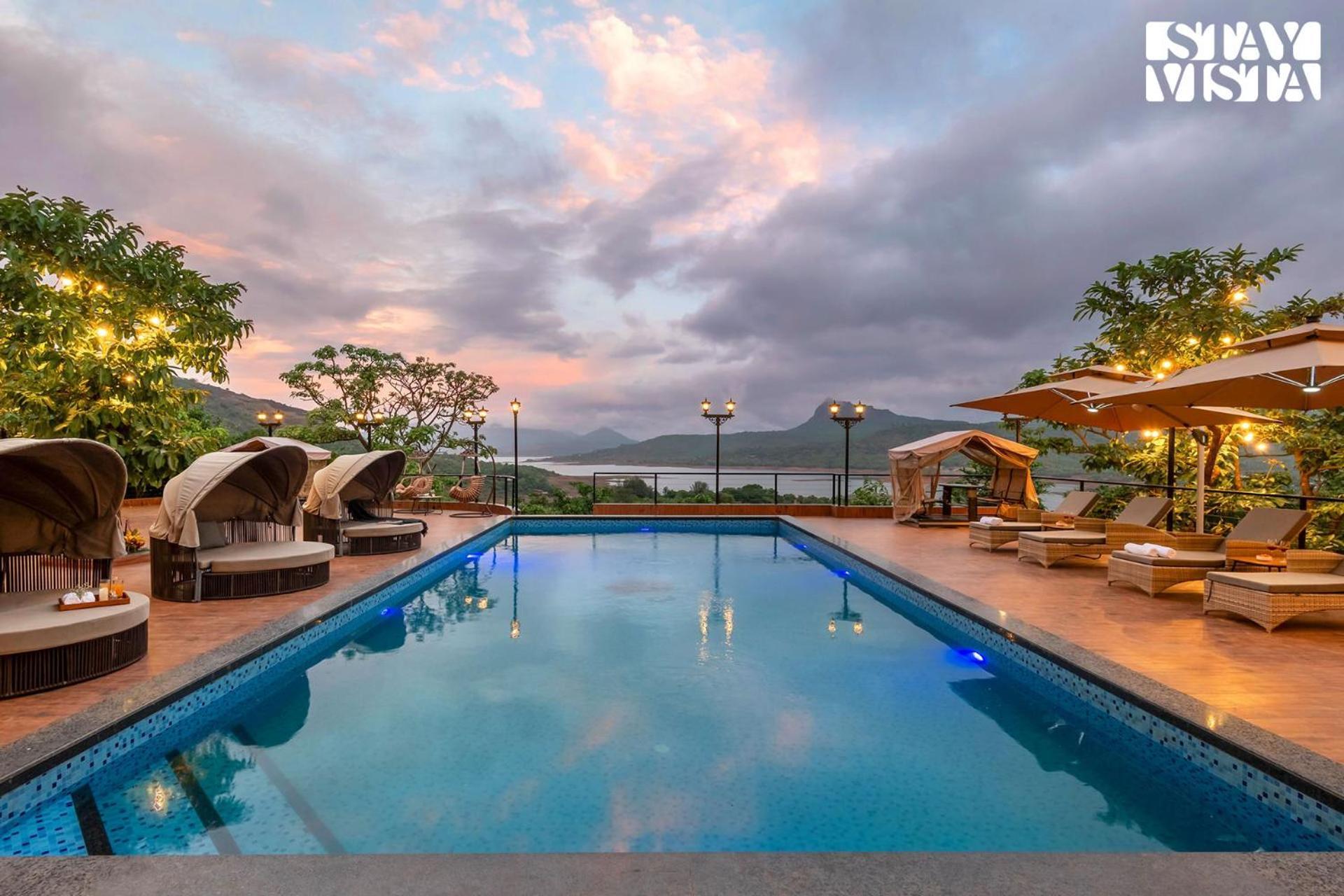 Stayvista At La Nirvana With Pool, Music Speaker & Indoor-Outdoor Game Lonavla Exterior foto
