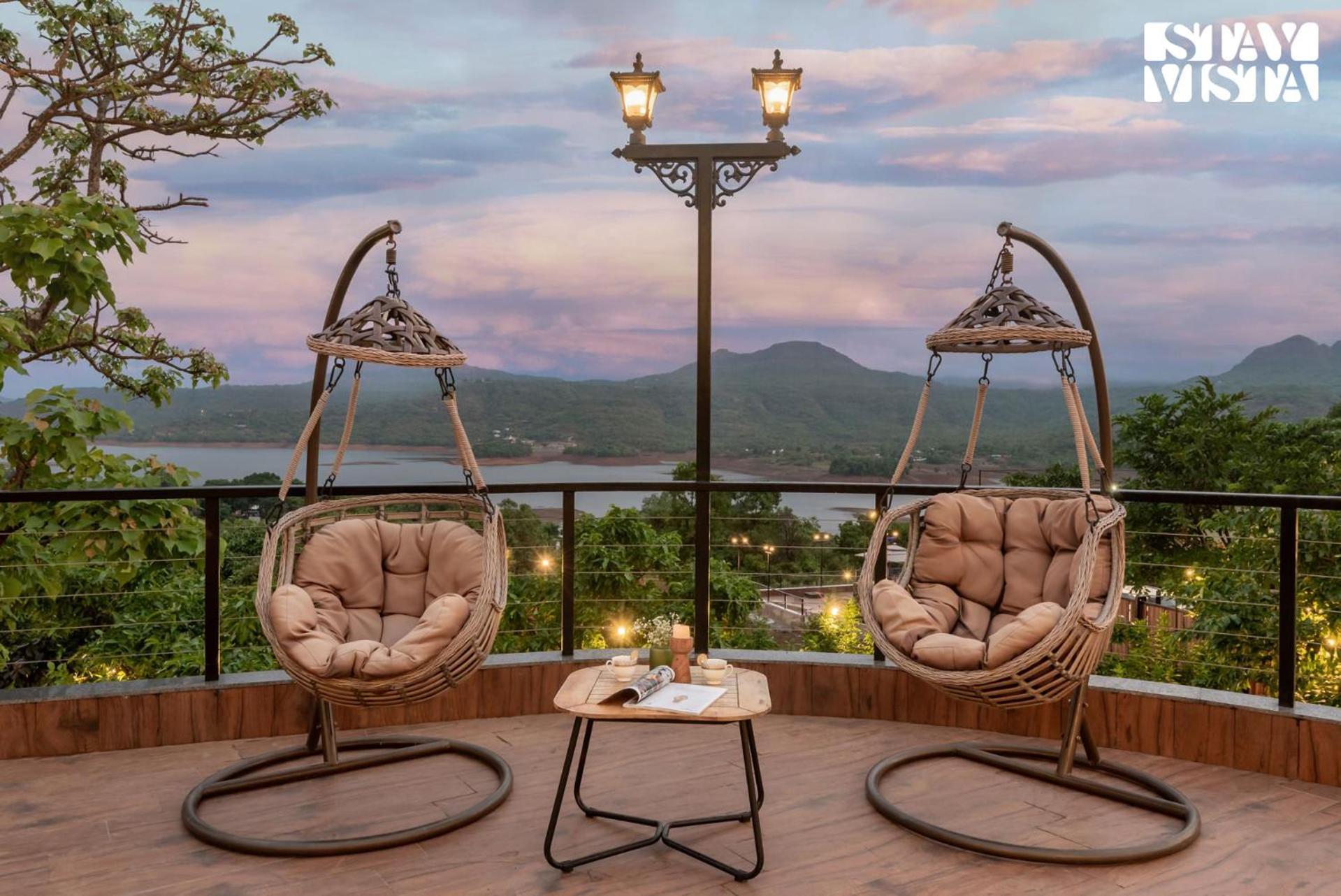 Stayvista At La Nirvana With Pool, Music Speaker & Indoor-Outdoor Game Lonavla Exterior foto